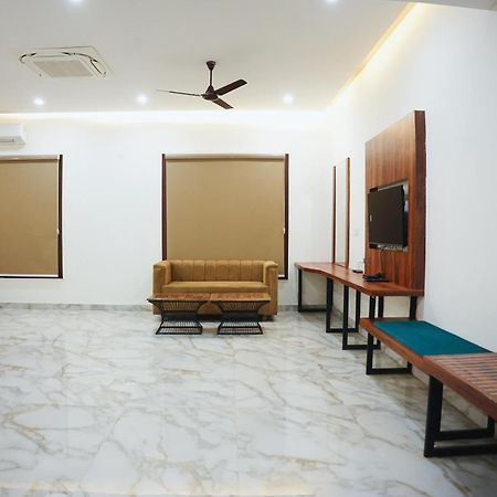 The Krati Resort & Convention Centre Bareilly Bagian luar foto